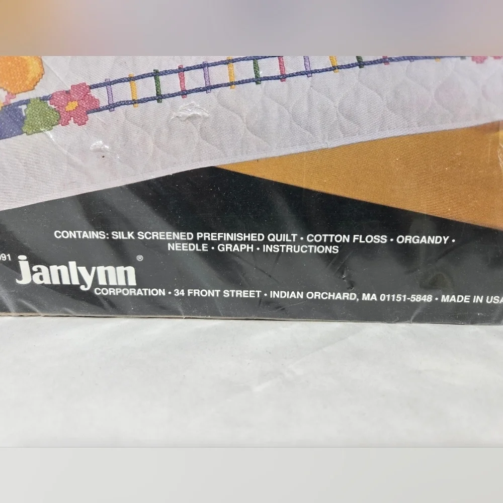 Janlynn Printed Cross Stitch Choo Choo Teddy Bear Quilt Finished Size 35x43